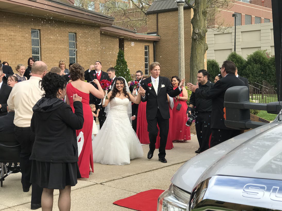 Wedding party bus parked for a Chicago ceremony